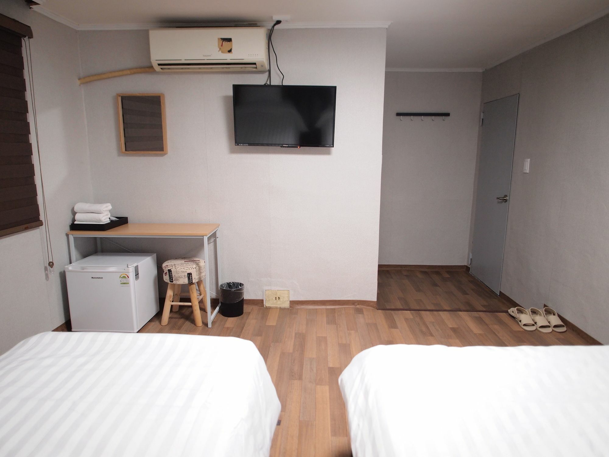 Hostel Gaon Sinchon Szöul Kültér fotó